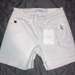 New with tags just doesn’t fit me